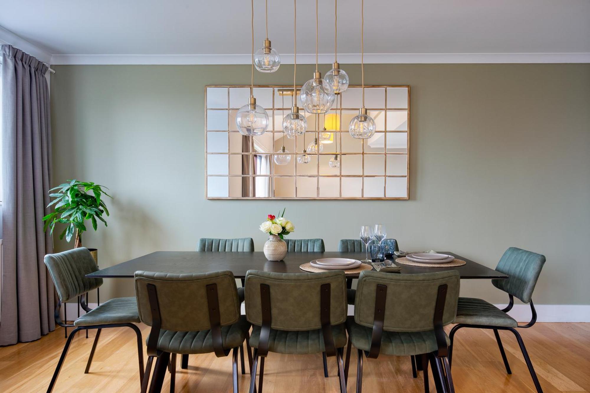 Monarch House - Serviced Apartments - Kensington Лондон Екстериор снимка