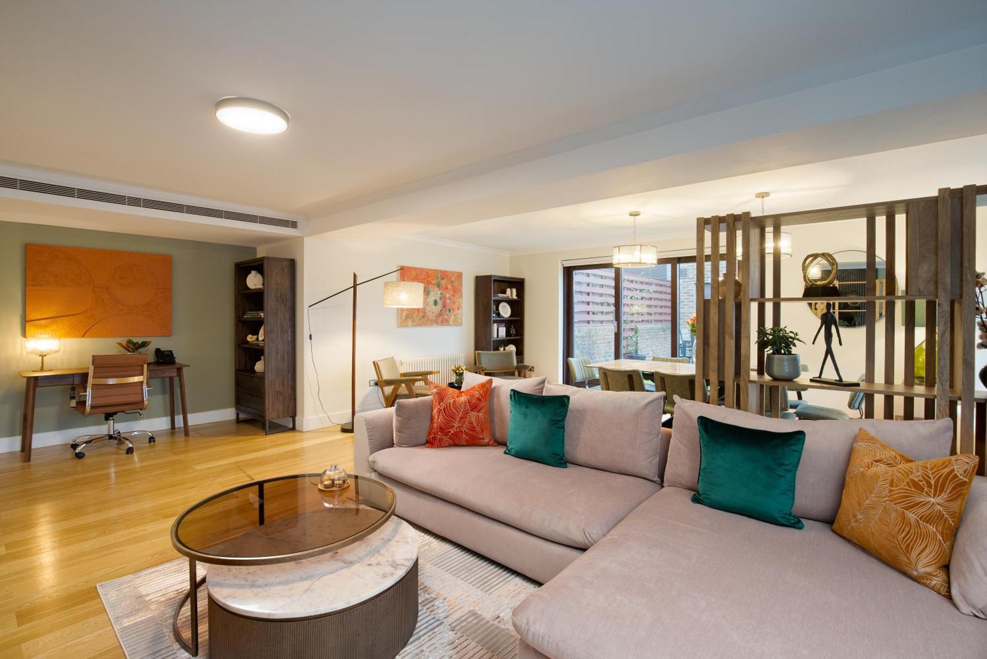 Monarch House - Serviced Apartments - Kensington Лондон Екстериор снимка