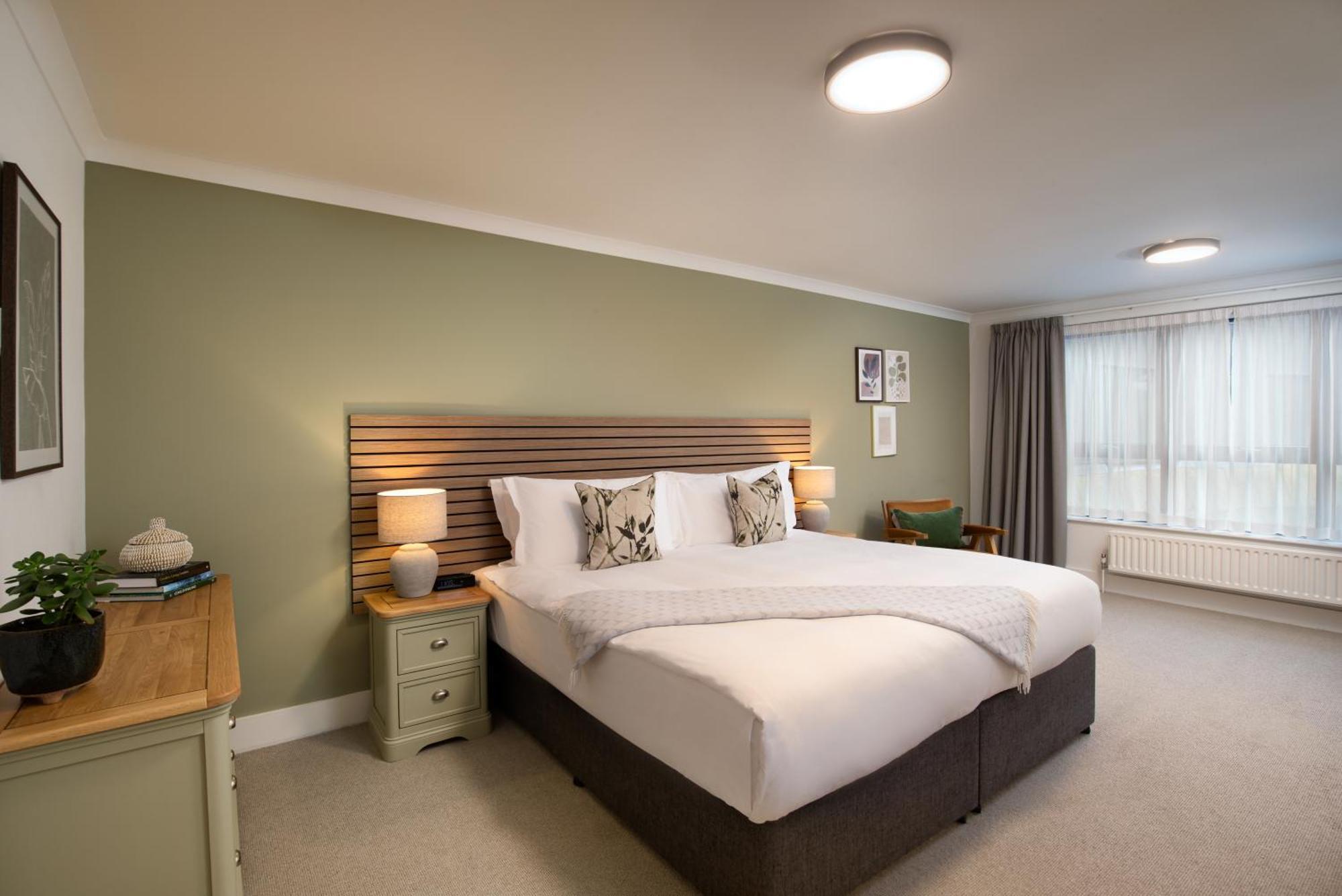 Monarch House - Serviced Apartments - Kensington Лондон Екстериор снимка