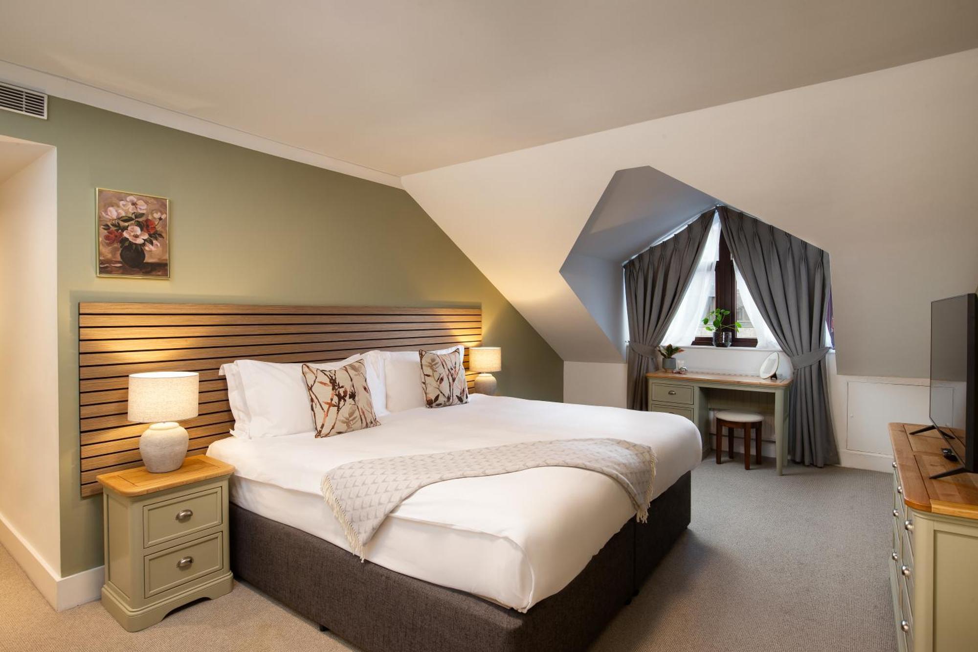 Monarch House - Serviced Apartments - Kensington Лондон Екстериор снимка