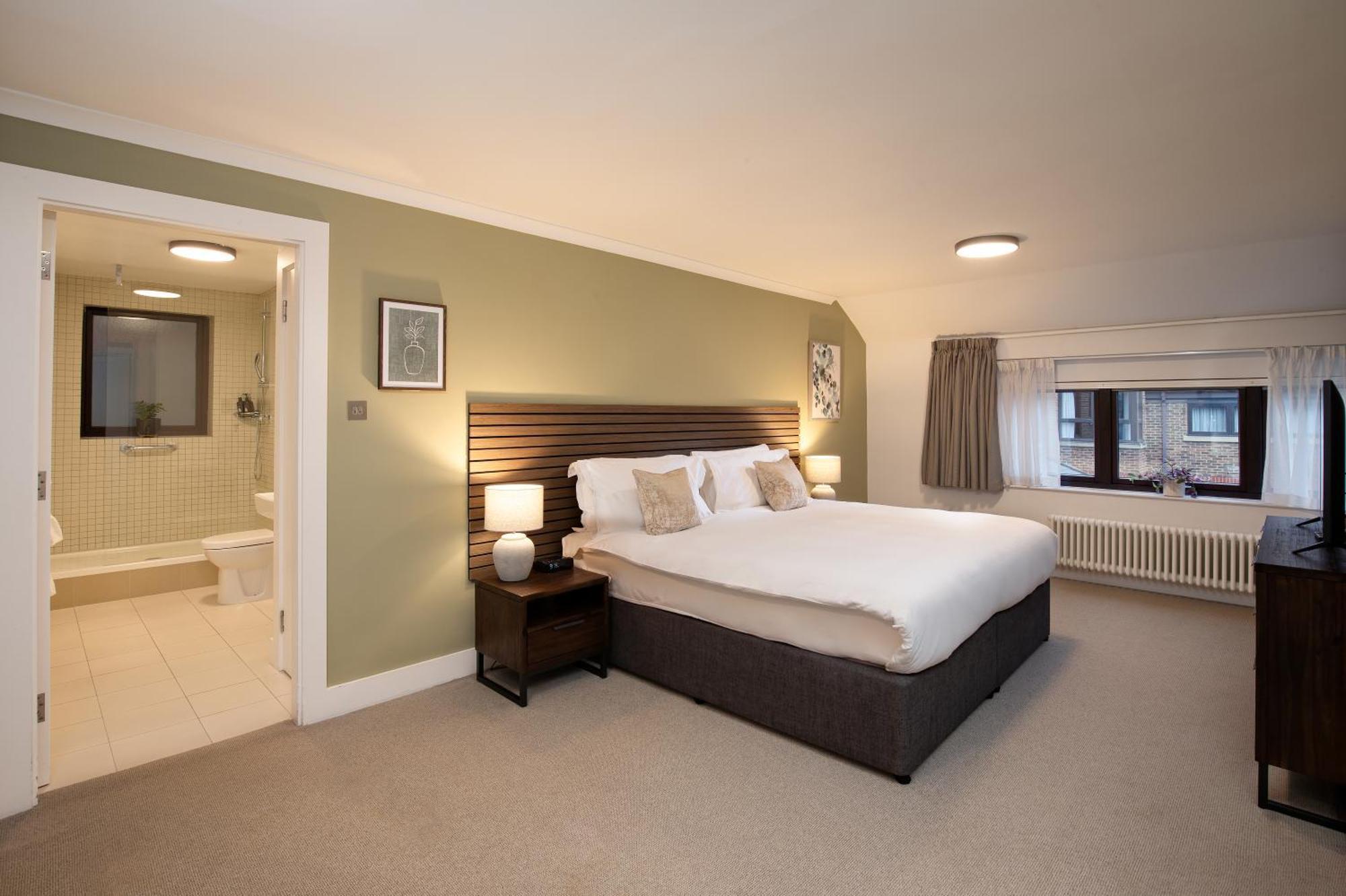 Monarch House - Serviced Apartments - Kensington Лондон Екстериор снимка